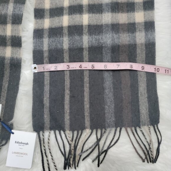 NWT Edinburgh 100% Lambswool Cozy Tartan Unisex Oversized Scarf Check Taupe - Picture 7 of 9